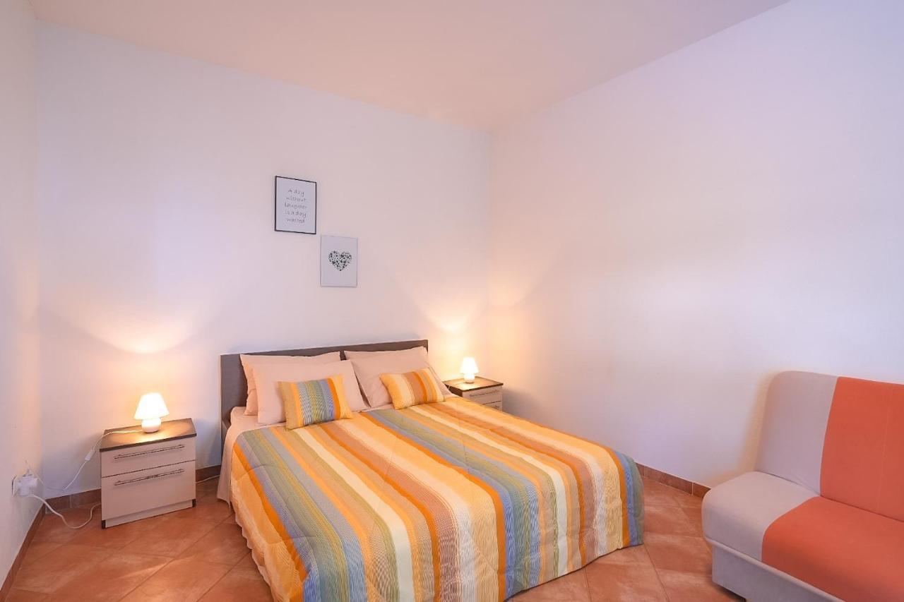 Apartmani Nina Rovinj Zewnętrze zdjęcie