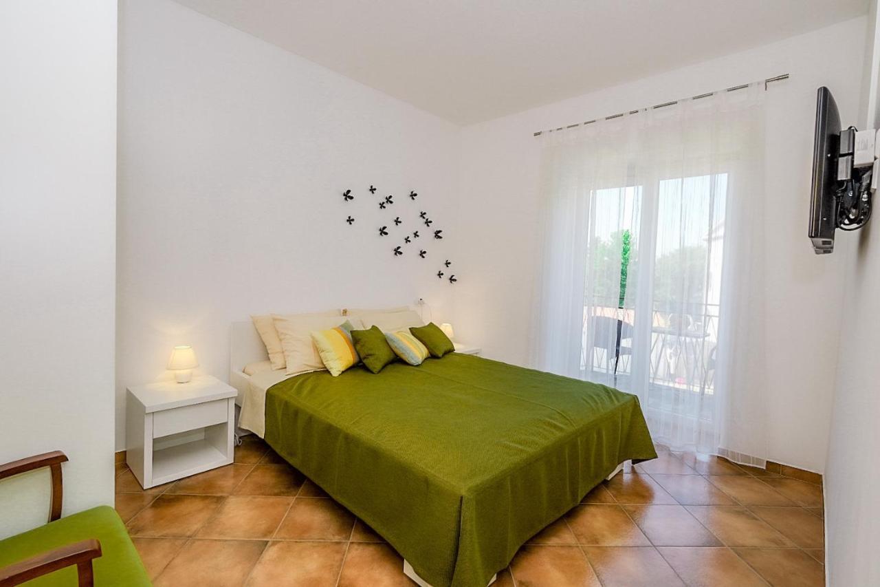 Apartmani Nina Rovinj Zewnętrze zdjęcie